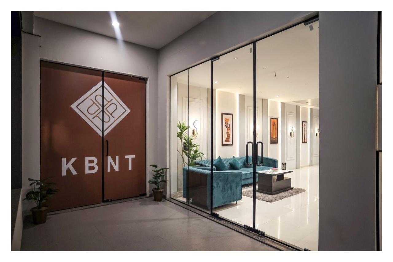 Hotel The Parker Inn By Kbnt Group Surat Eksteriør bilde